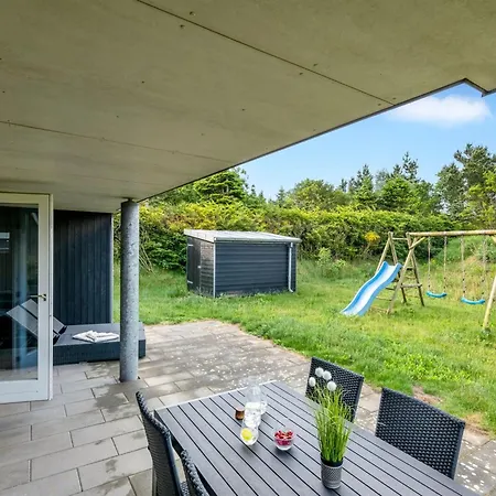 Gerret - 200m To The Fjord By Interhome *